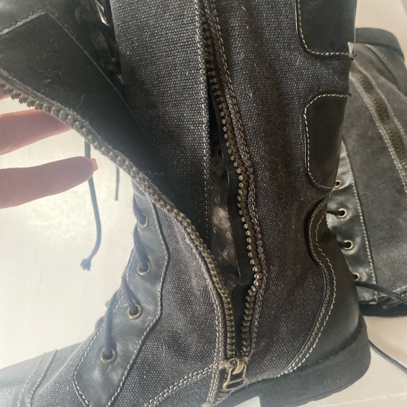 Boots - Picture 3 of 15